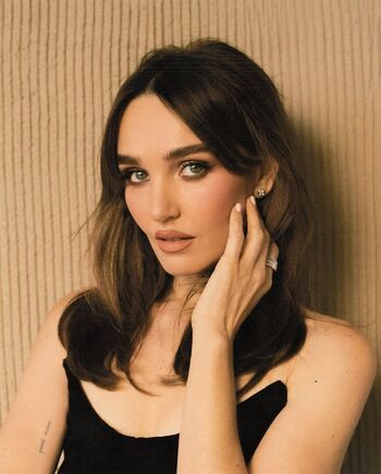 Chloe Fineman