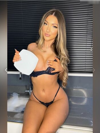 Chloe Hill