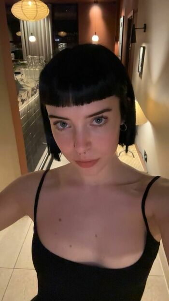 Chloe Hodgson Chloehodgson