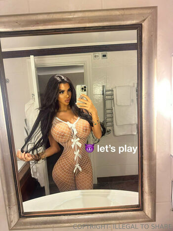 Chloe Khan