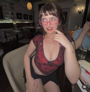 Chloe Troast
