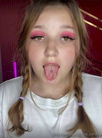chloe_velvet