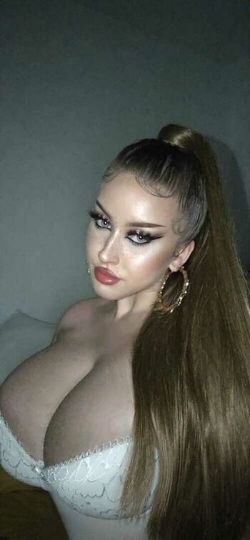 Chloeboo29
