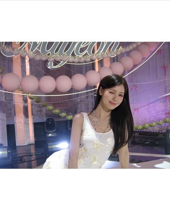 Cho Mi-yeon (Miyeon) - i-dle [(G)I-dle]