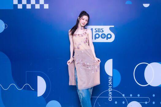 Cho Mi-yeon (Miyeon) - i-dle [(G)I-dle]