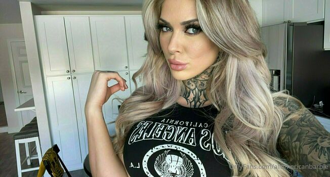 Christina Savoyy