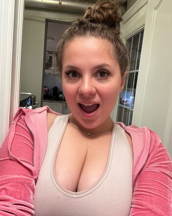 christinaaxoxo