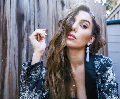 Christy Carlson Romano