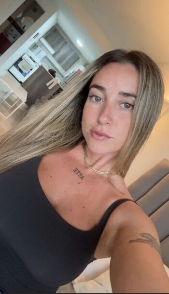 Clara_milf