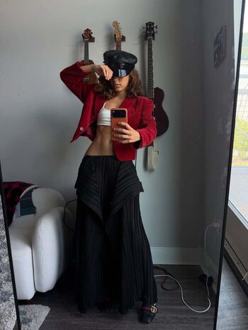 clara.west