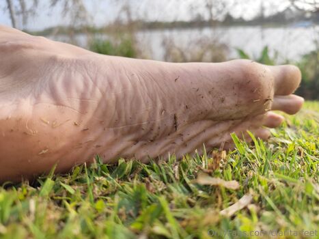 clarita.feet