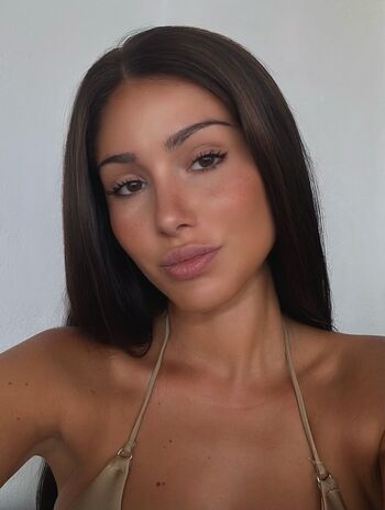Claudia_zurii