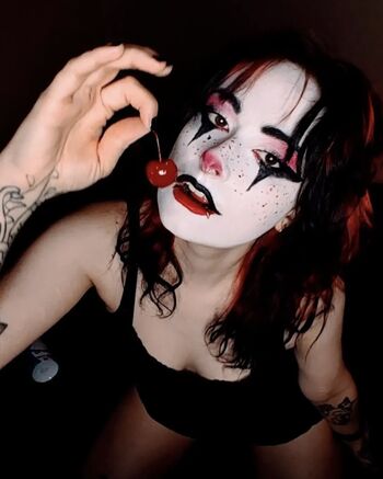 Clown Girls