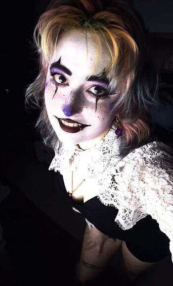 Clown Girls
