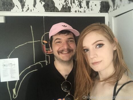 Coffincouple