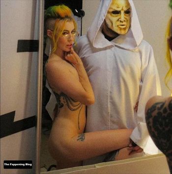 Comic Book Girl 19