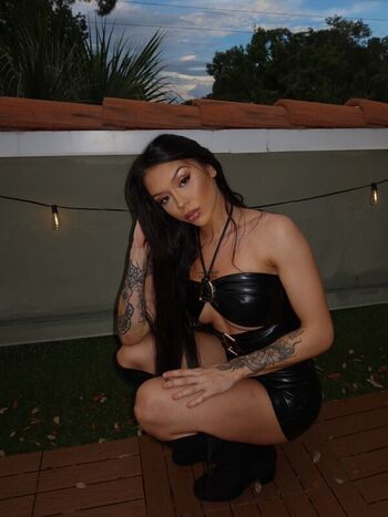 Cora Jade
