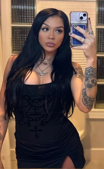 Cora Jade
