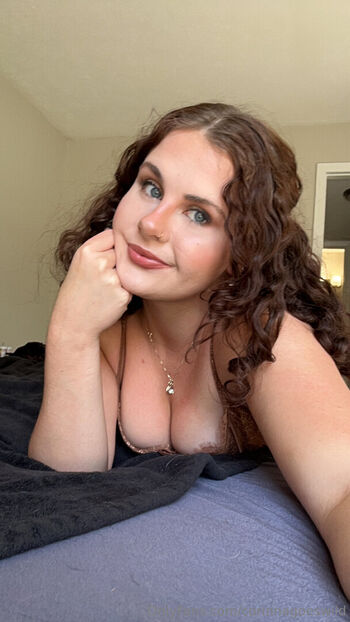 corinnagoeswild