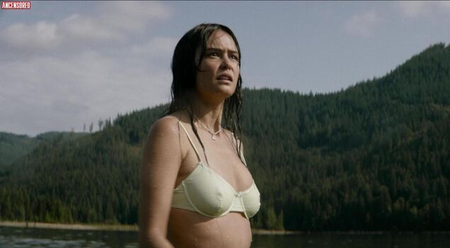 Courtney Eaton