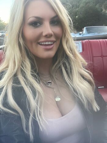 Courtney Hansen