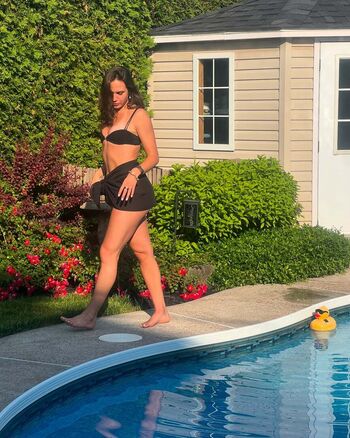 Courtney Sarault