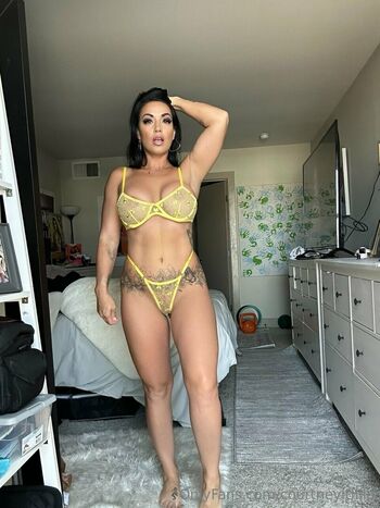 Courtney Tillia