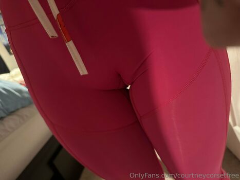 courtneycorsetfree