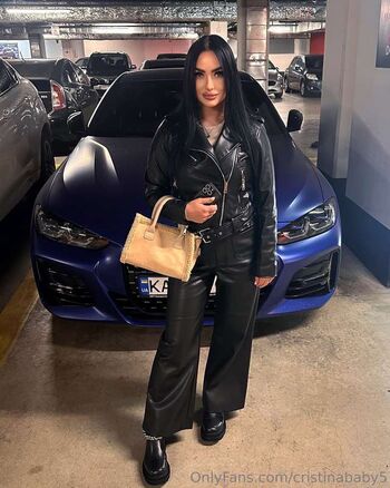 CrissBrunetteVIP