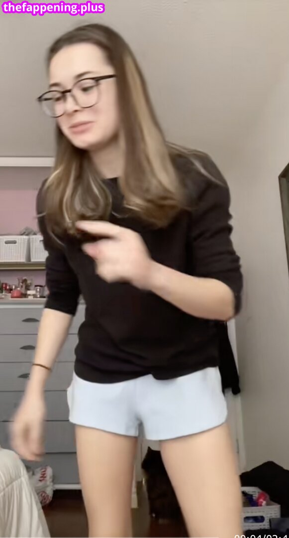 croissantwoman