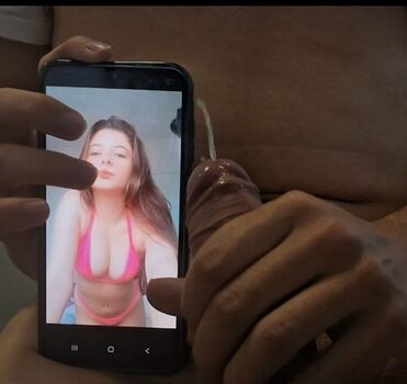 Cum Tribute