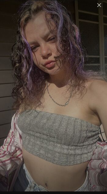 Curlyhairgirlie