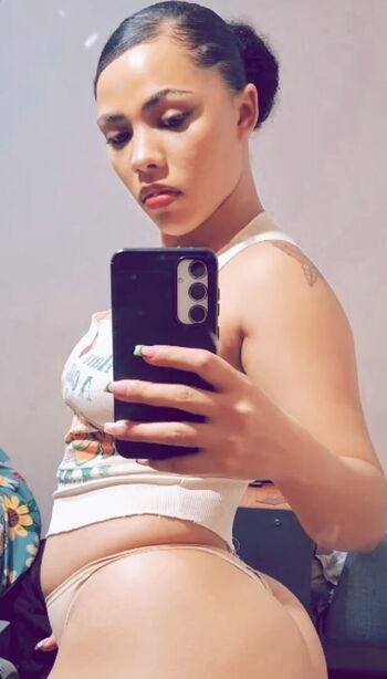 curlyjulz_