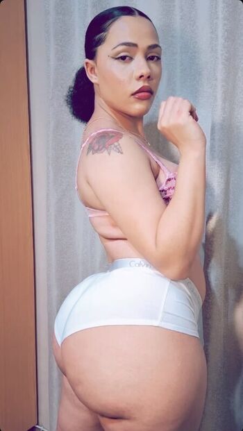 curlyjulz_