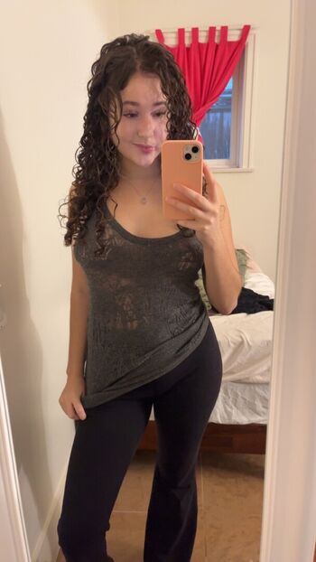 curlykinkycutie