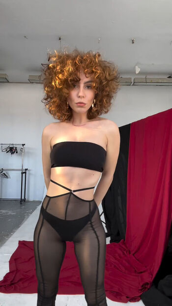 curlywiktoria