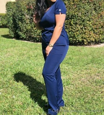 curvy-nurse