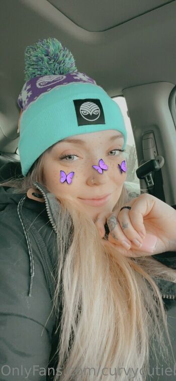 curvycutiexo