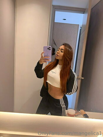 Cute_Molly18