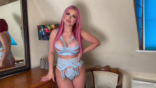 CutieDaisyMay093