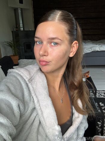 cutievivieee