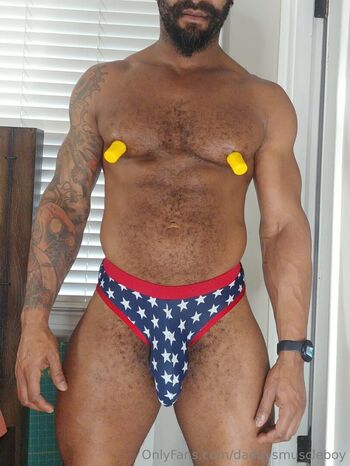 daddysmuscleboy