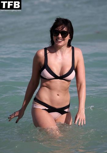 Daisy Lowe