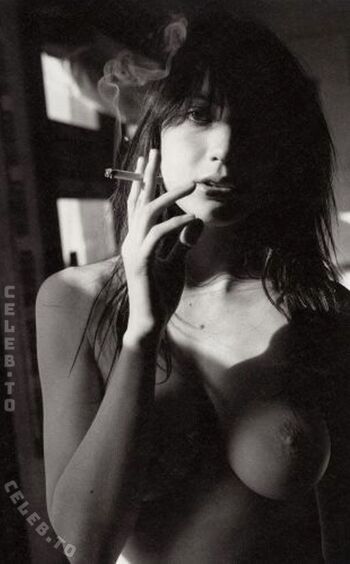 Daisy Lowe