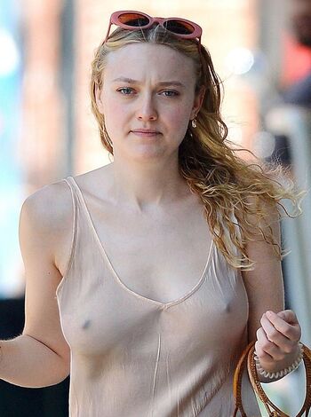 Dakota Fanning