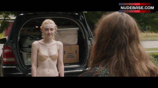 Dakota Fanning