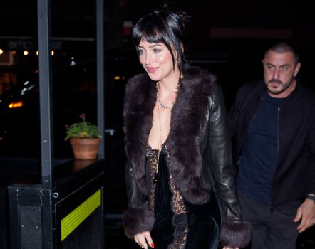 Dakota Johnson