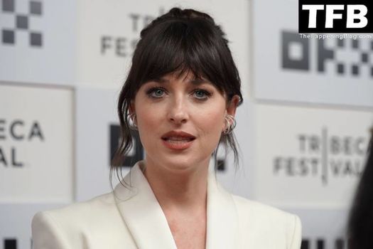 Dakota Johnson