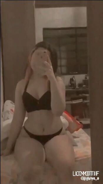 Dançando Funk Sem Calcinha