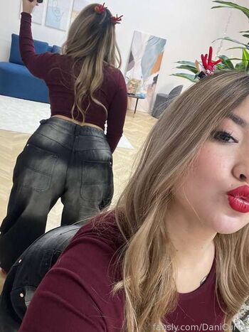 Dani Big Titt